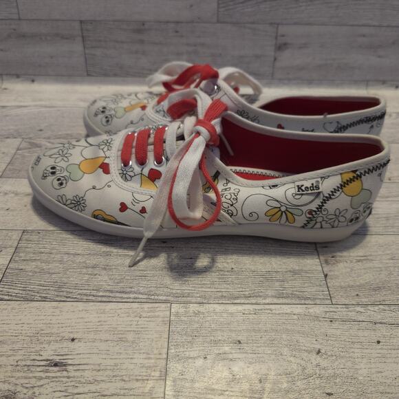Keds Womens Day of the Dead Print Sneakers With Red Laces Size 6.5 - Picture 5 of 11